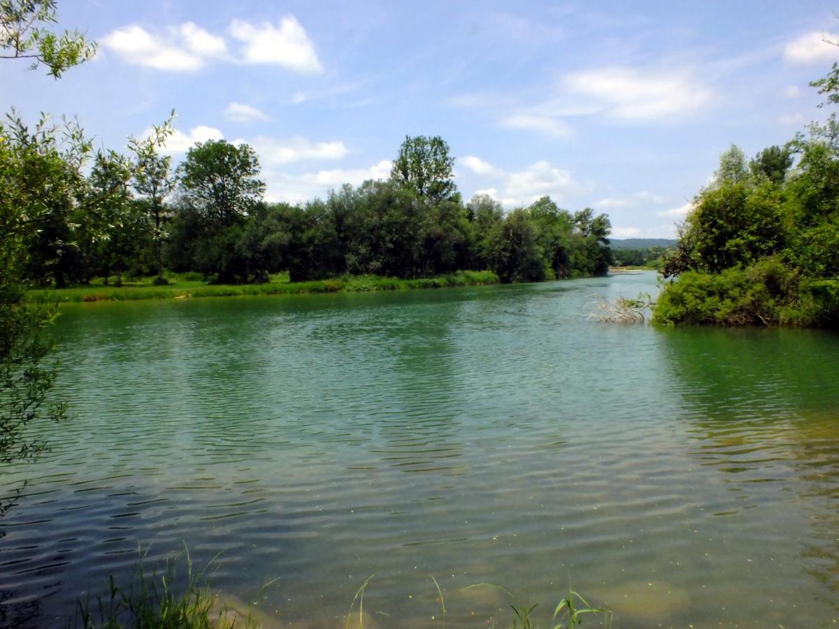 Apartamento De Pêche Pont-de-Poitte